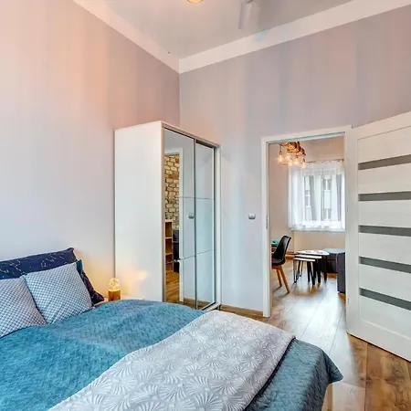 アパート Teatralna シフィノウイシチェ