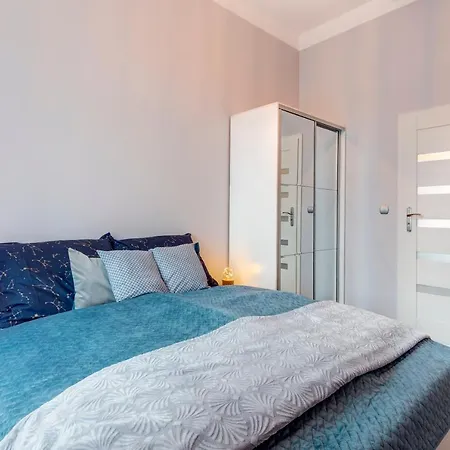 Teatralna Apartman *