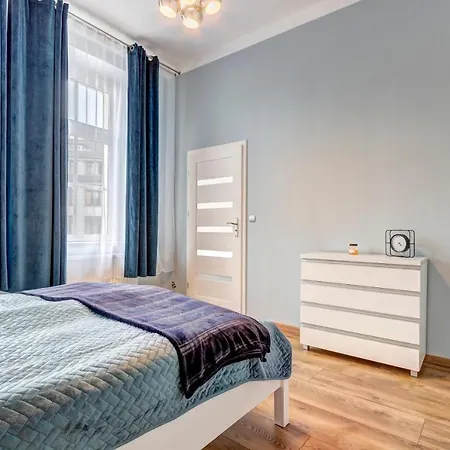 Teatralna * シフィノウイシチェ